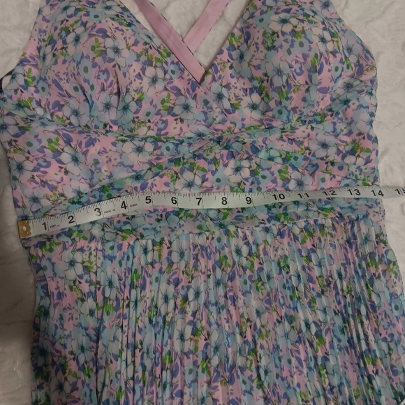 Chiffon Flowered Maxi Dress - Laundry by Shelli Segal - Picture 4 of 7